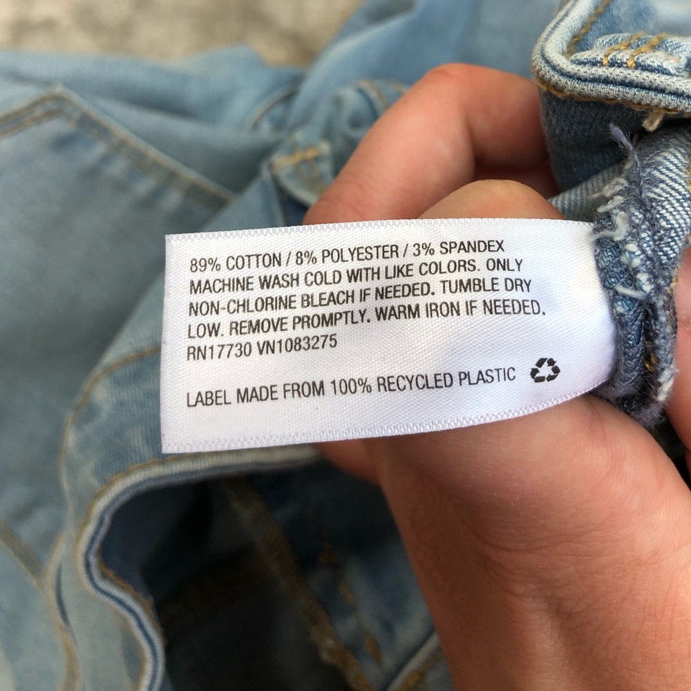 Universal Thread High-Rise Light Wash Jeggings - Picture 6 of 7